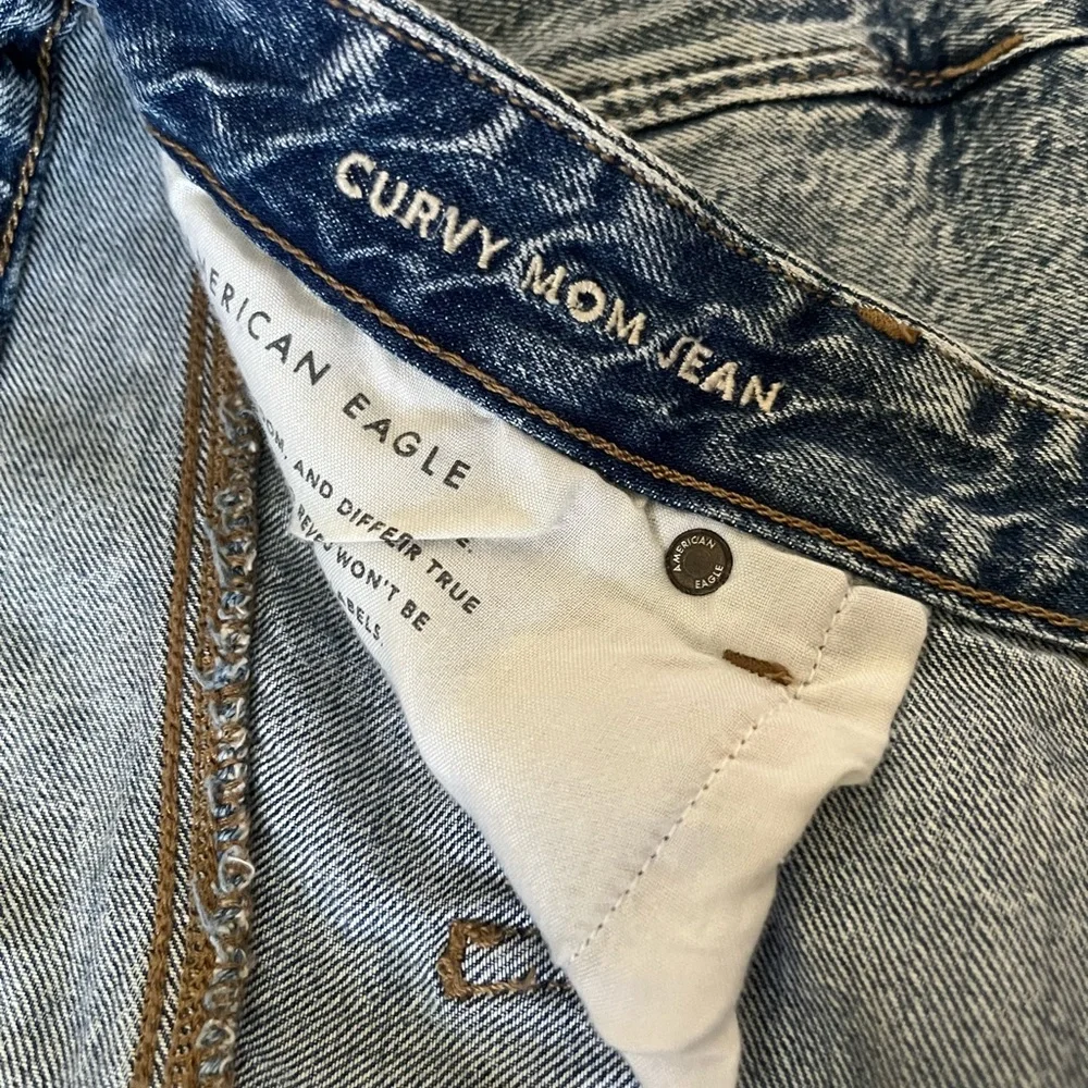 American Eagle Outfitters Blue Flare Jeans - Picture 5 of 8